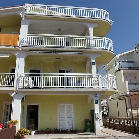 Apartmani Petricevic Водице Экстерьер фото